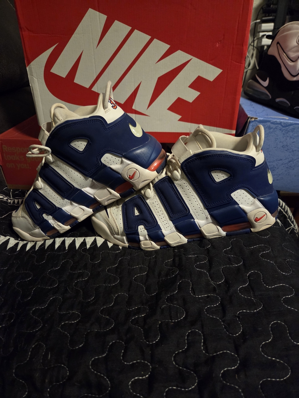 Nike AIR More Uptempo Sneakers in Navy, White & Red